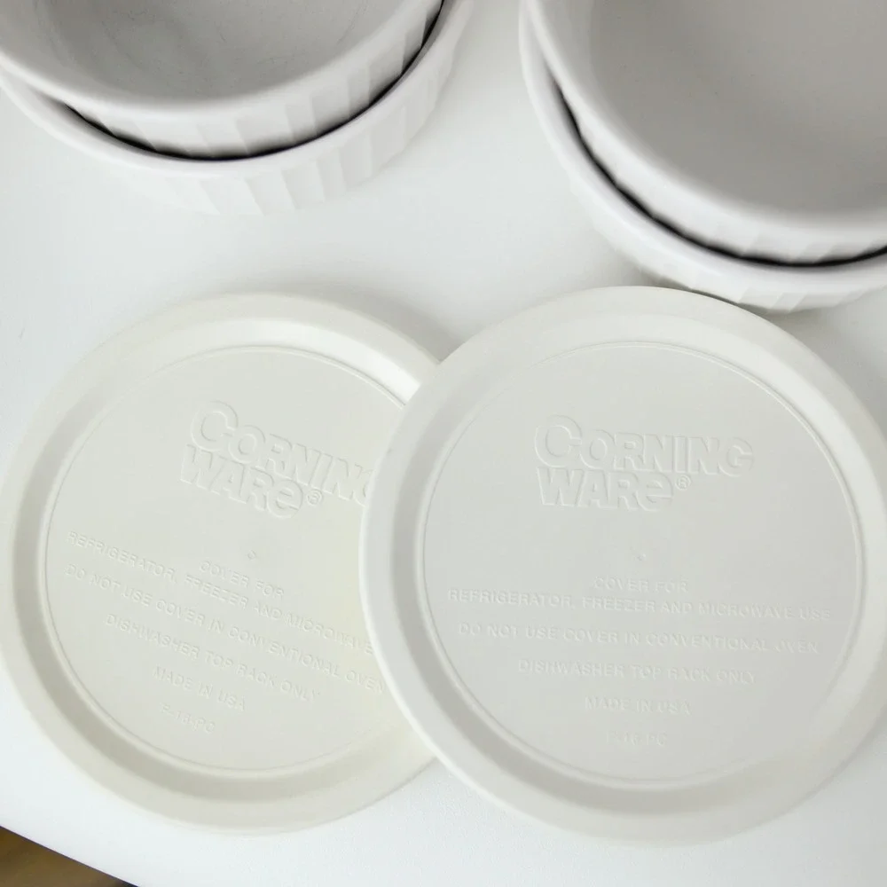 Lot of 4 Corning Ware French White F-16-B 500 ML Bowls w/ 2 Lids Ramekin Set